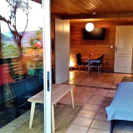 Studio 32M2 - Dans Propriete Avec Vue Imprenable Sur Le Lac Du Salagou Liausson Bagian luar foto
