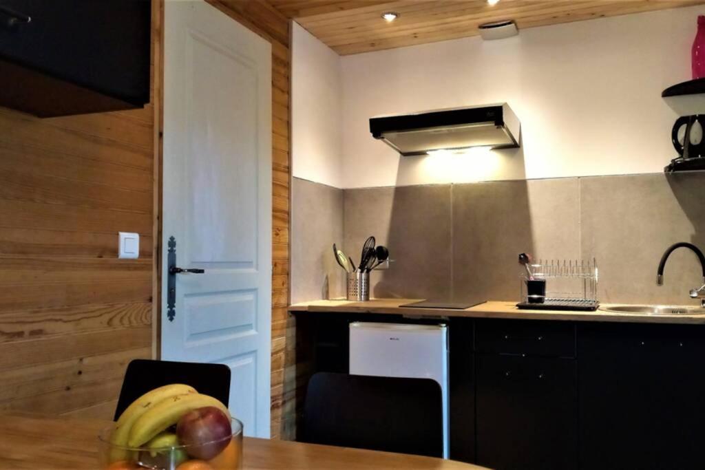 Studio 32M2 - Dans Propriete Avec Vue Imprenable Sur Le Lac Du Salagou Liausson Bagian luar foto