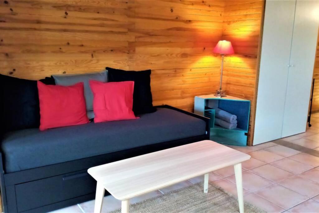 Studio 32M2 - Dans Propriete Avec Vue Imprenable Sur Le Lac Du Salagou Liausson Bagian luar foto