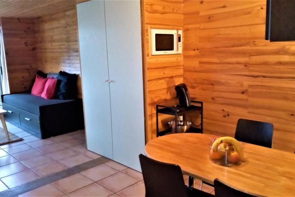 Studio 32M2 - Dans Propriete Avec Vue Imprenable Sur Le Lac Du Salagou Liausson Bagian luar foto